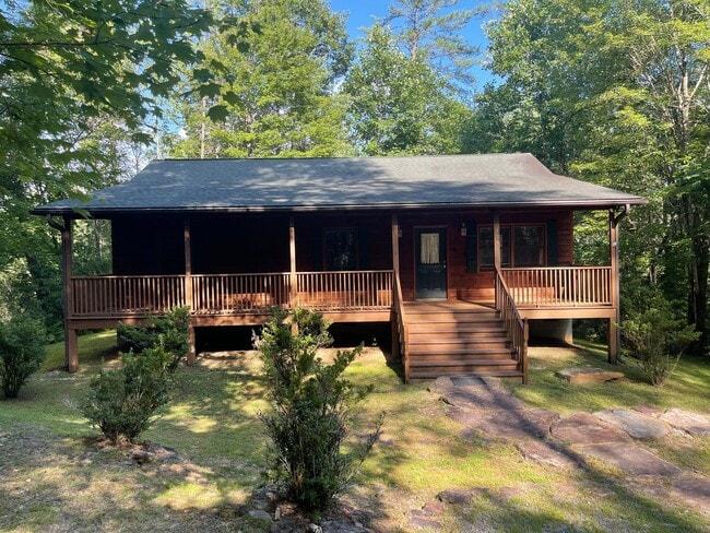 Photo - Beautiful Cabin House