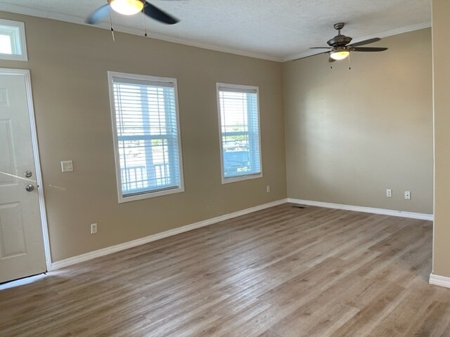 Foto del edificio - 2400 Felicity St