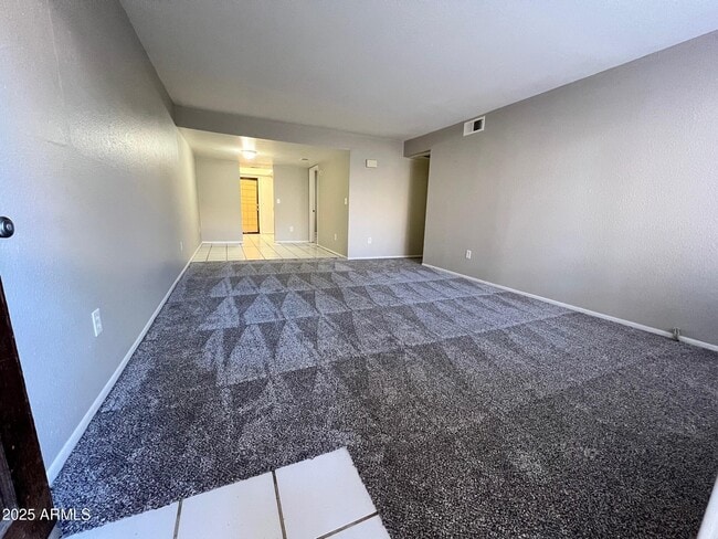 Foto del edificio - 1927 E Hampton Ave