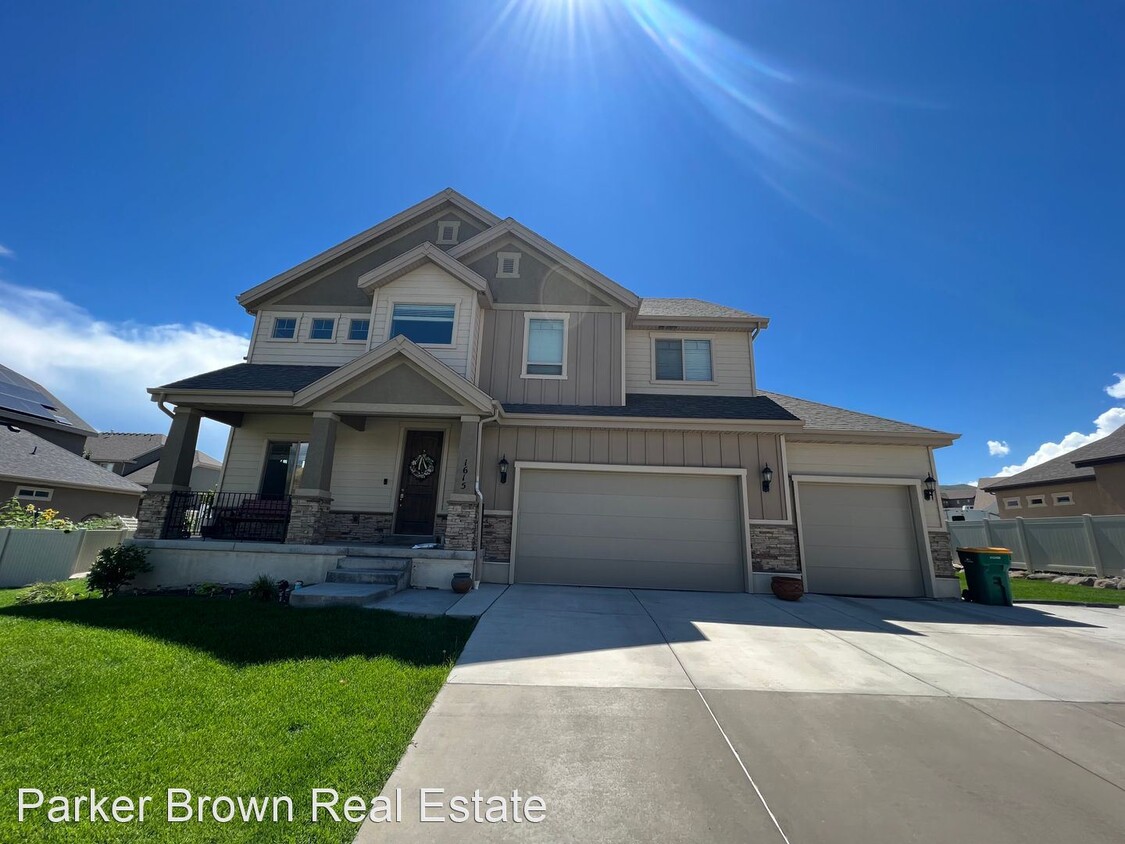 Primary Photo - 2 br, 1 bath House - 1615 W Black Gold Dr