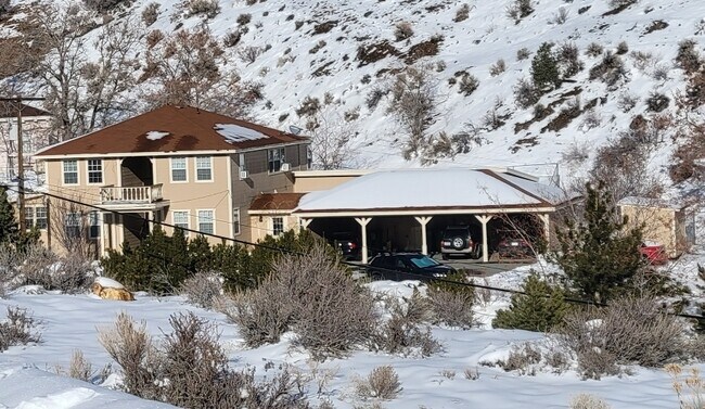 Foto del edificio - 2011 S Main St