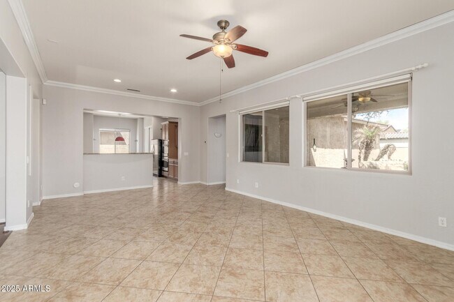 Foto del edificio - 2789 N Heritage St