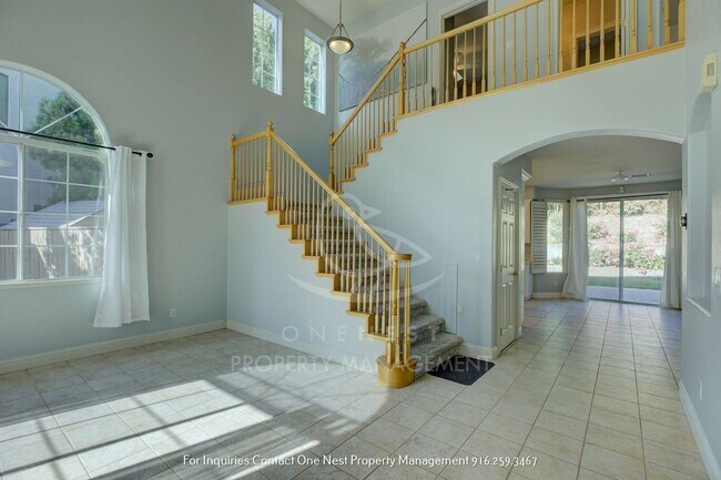 Foto del edificio - Rocklin beauty, 5 bdrm, 3.5 bth + bonus room!