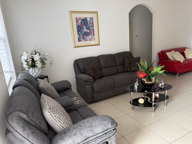 Foto del edificio - 22522 SW 109th Passage