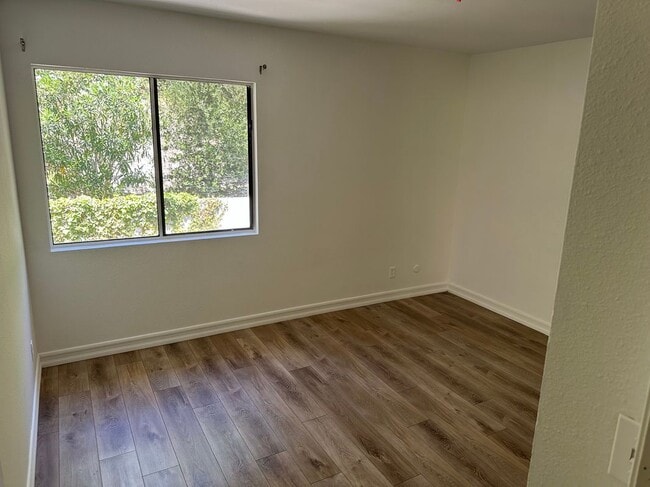 Foto del edificio - 336 S Travelodge Dr