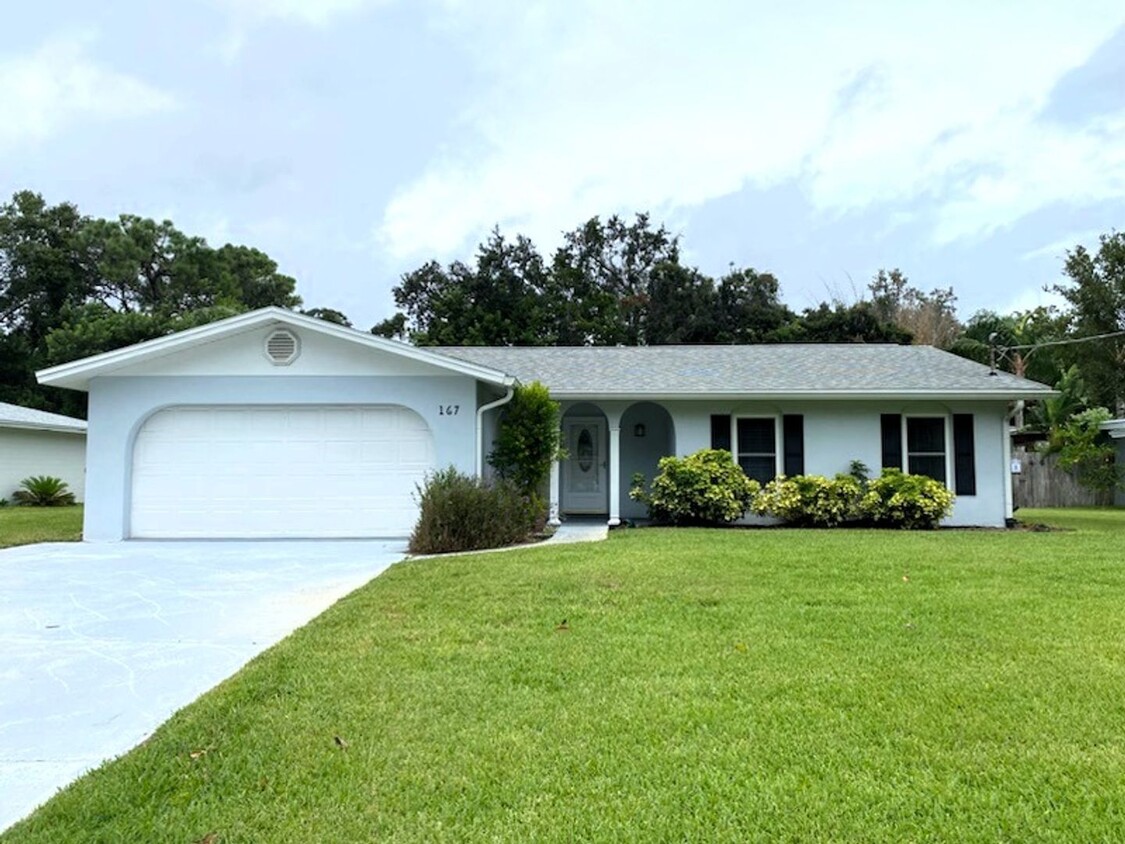 Foto principal - Beautiful 3 Bedroom Ormond Beach Home!