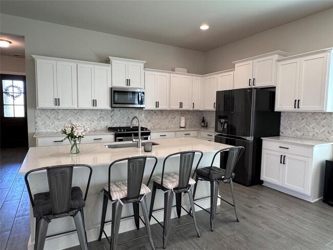 Building Photo - 8012 Hillock Terrace