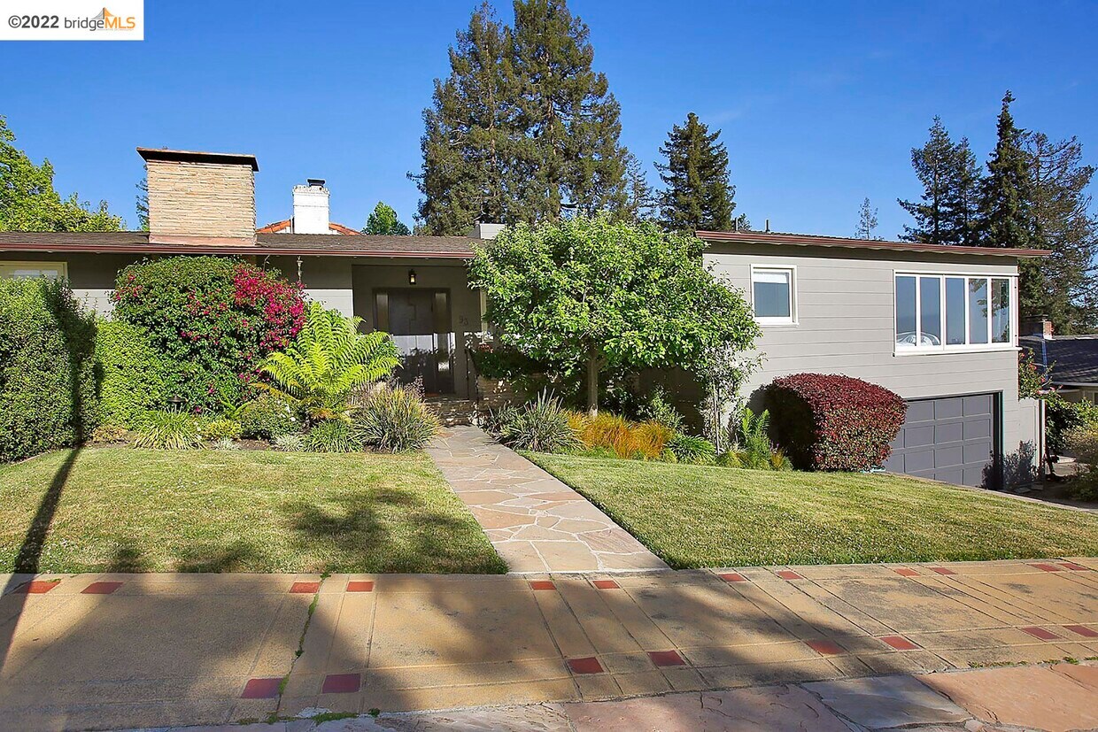 Primary Photo - 93 Cambrian Ave