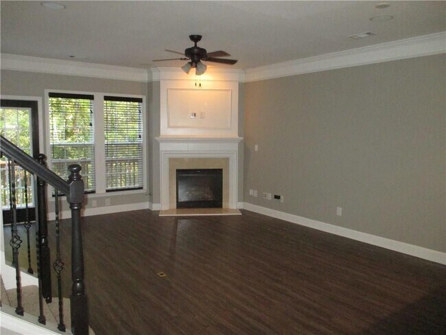 Foto del edificio - 2242 Limehurst Dr