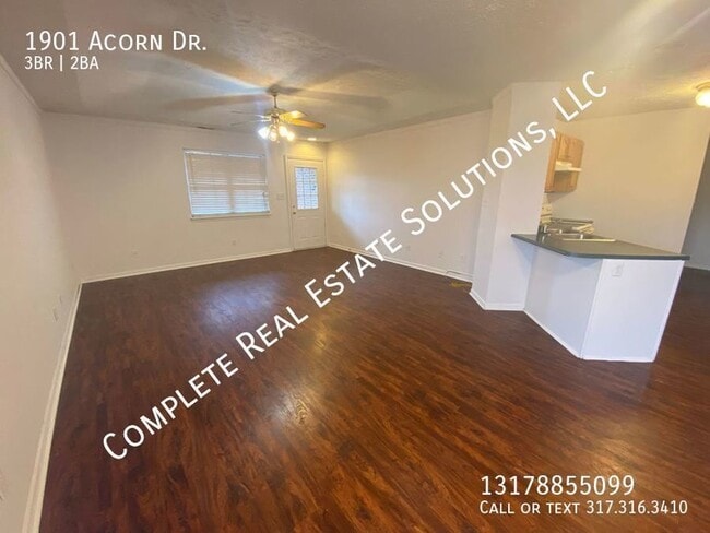 Building Photo - Now Showing this 3 bedroom, 2 bath ranch d...