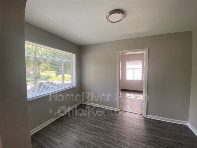Foto del edificio - 514 W Parkwood Dr