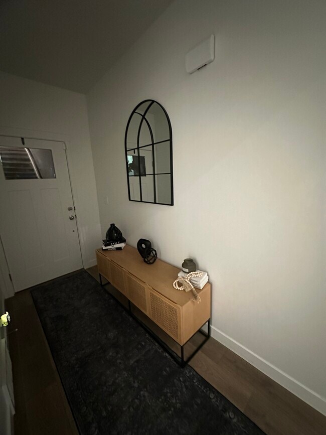 Building Photo - 7083 S Jordan Pkwy W