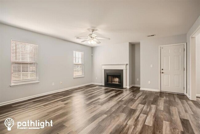 Foto del edificio - 7011 Hidden Creek Drive, Charlotte, NC, 28214