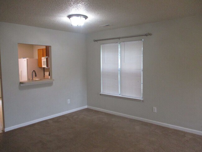 Building Photo - Duplex Unit for Rent in Kernersville