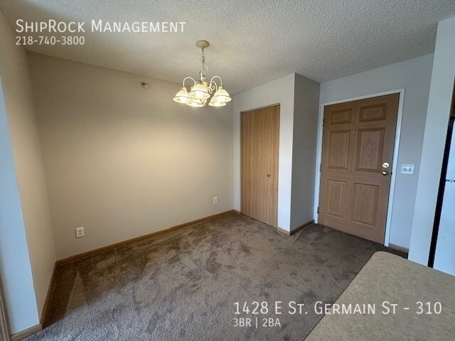 Foto del edificio - 1428 E St Germain St