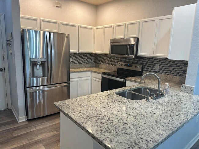 Foto del edificio - 2996 Langdon Ln S