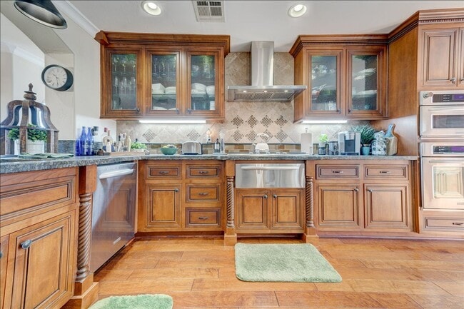 Building Photo - 7608 Camino Aberto