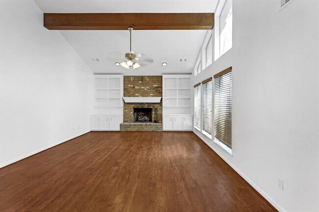 Building Photo - 1815 Crutchfield Ln