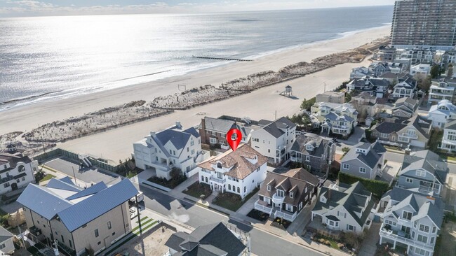 Building Photo - 112 S Rumson Ave