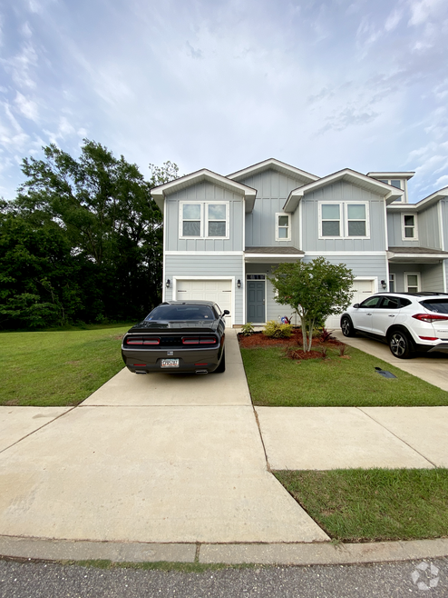 Building Photo - 25806 Pollard Rd