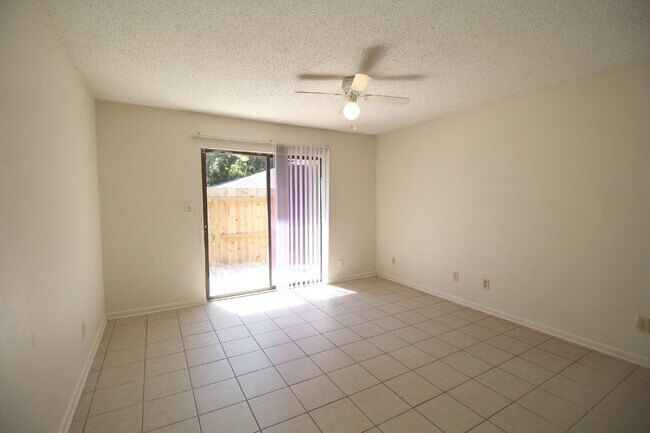 Foto del edificio - Special Offer – ½ Off First Month’s Rent! ...