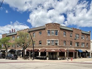 Building Photo - 725 St Johns Ave