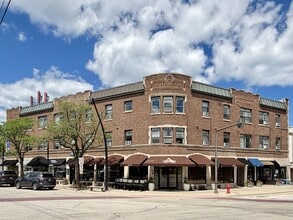 Building Photo - 725 St Johns Ave