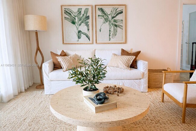 Foto del edificio - 2301 Collins Ave