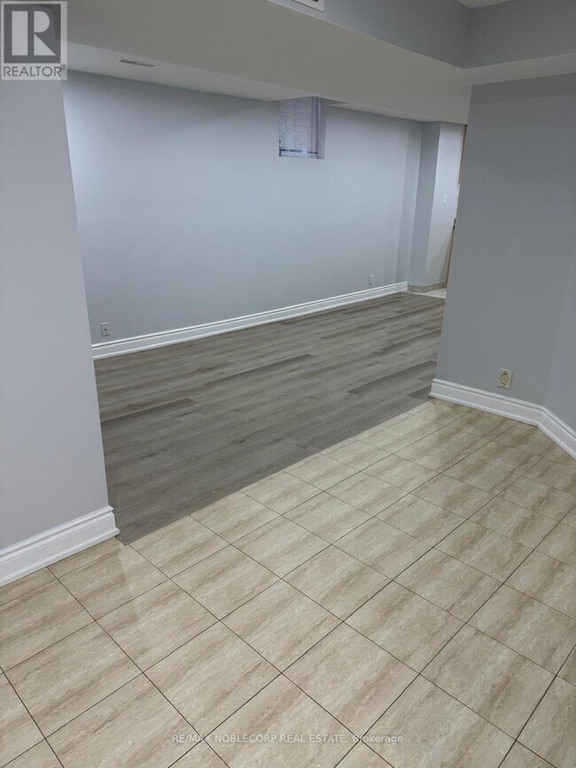 Building Photo - 5645 Longford Dr