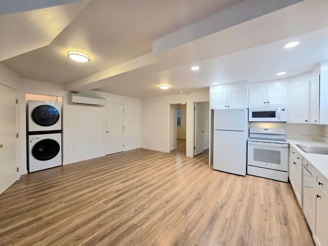 Foto del edificio - 300 S Franklin Ave