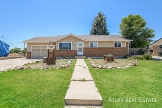 Building Photo - 1480 E 112th Pl