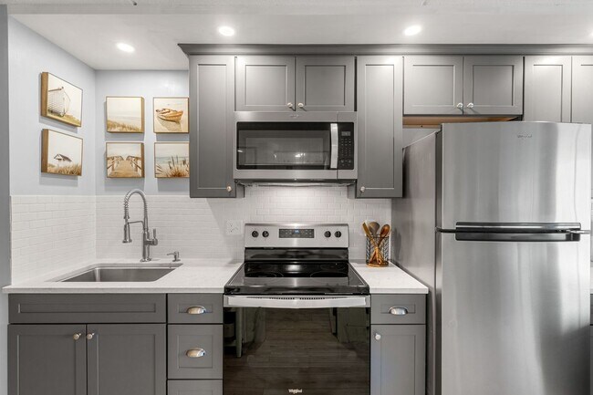 Building Photo - 933 Ocean Blvd