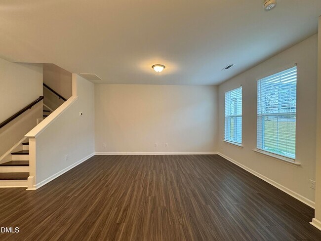 Building Photo - 1409 Irving Hl Dr