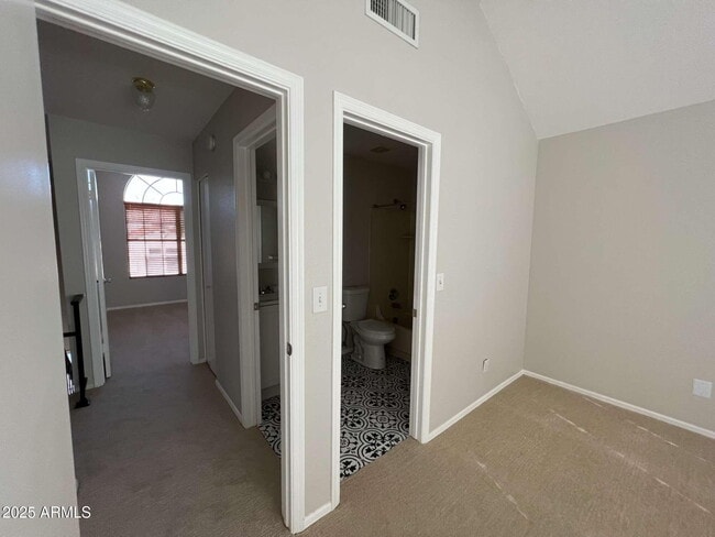 Building Photo - 5704 E Aire Libre Ave