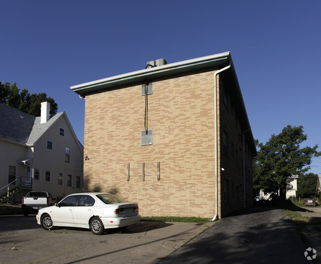 Foto del edificio - Hanscom Place