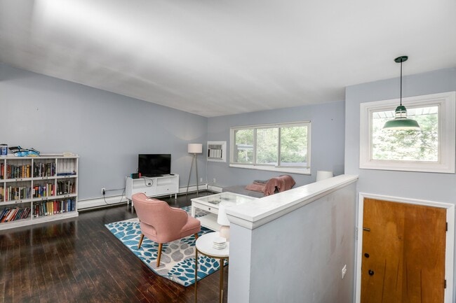 Building Photo - 505 Ventura Ct