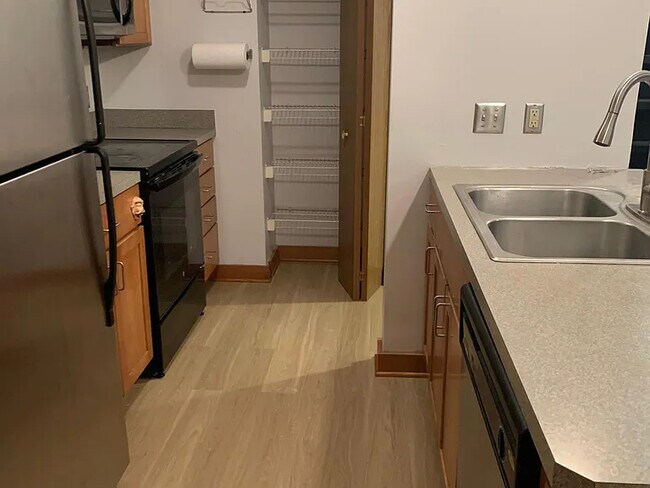 Foto del edificio - 215 7th St NE