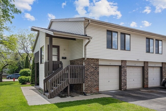 Building Photo - 7557 Bristol Ln