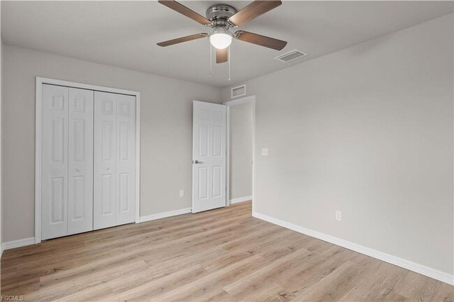 Foto del edificio - 3132 NE 13th Pl