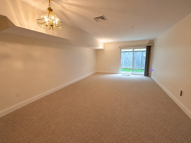 Photo - 26 Greenleaves Dr (Amherst, MA) Townhome