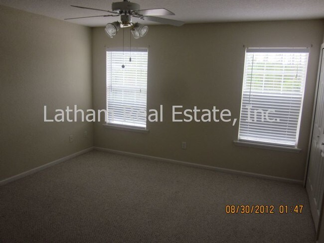 Building Photo - 1837 Lago del Sur Dr