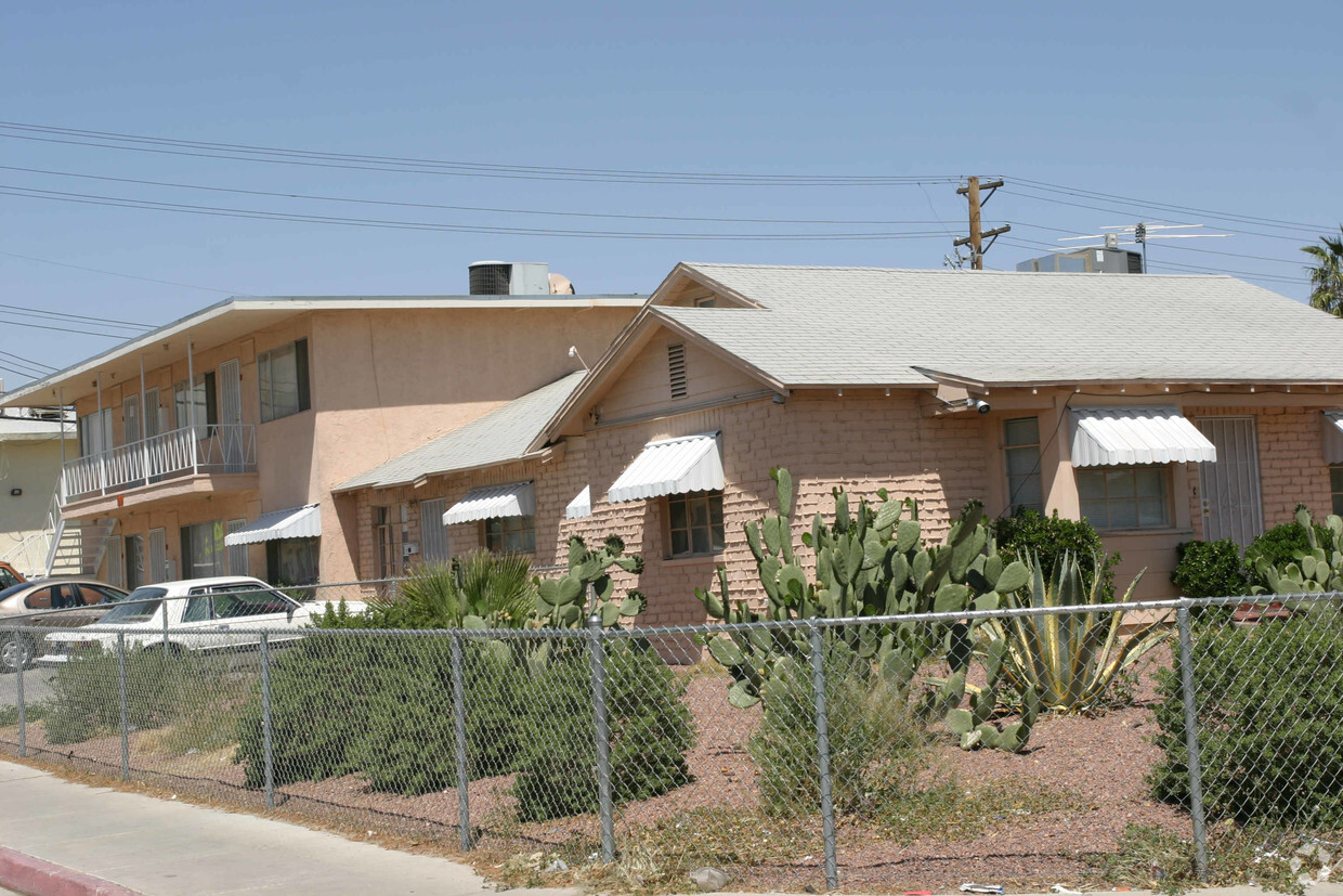 Building Photo - Towne Terrace Apartments