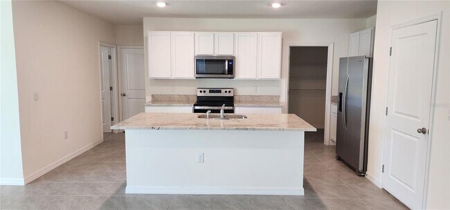 Building Photo - 33568 Barberry Leaf Wy