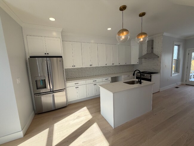 Foto del edificio - 3217 Central Ave NE