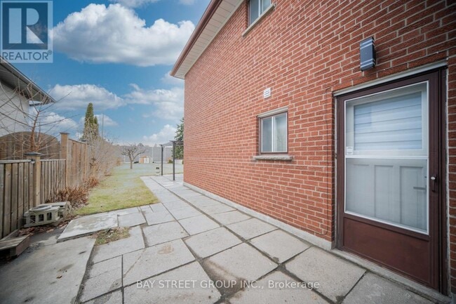Building Photo - 1520 Brentano Blvd