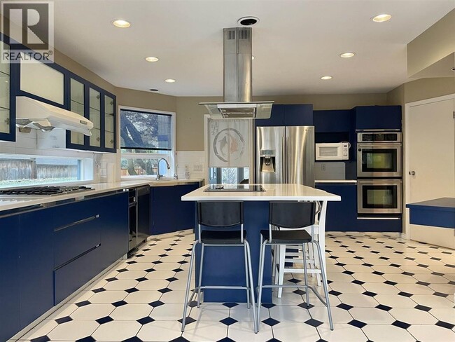 Building Photo - 6560 Lynas Ln