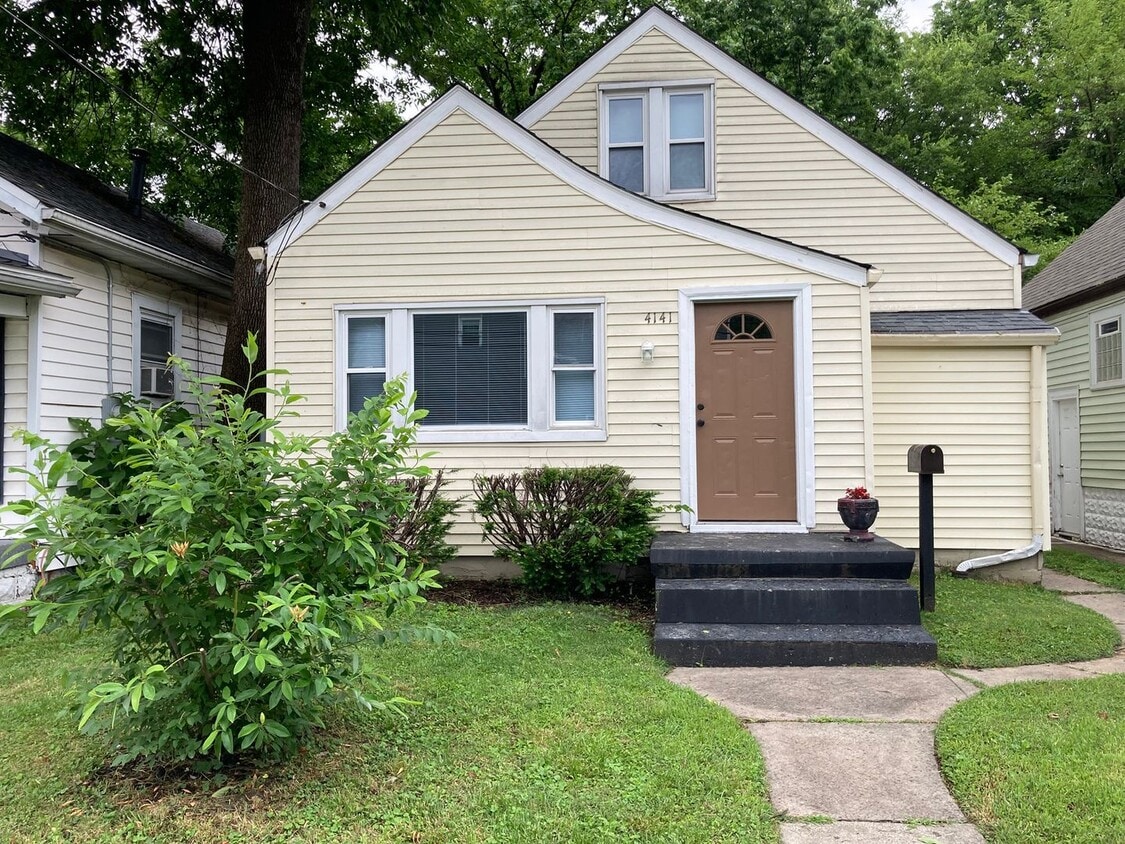 Primary Photo - 4141 S 5th St