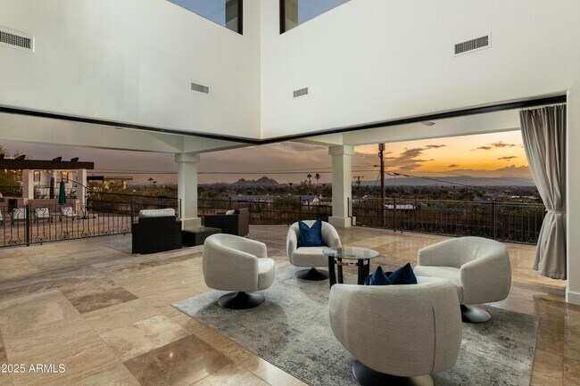 Foto del edificio - 5427 E Wonderview Rd