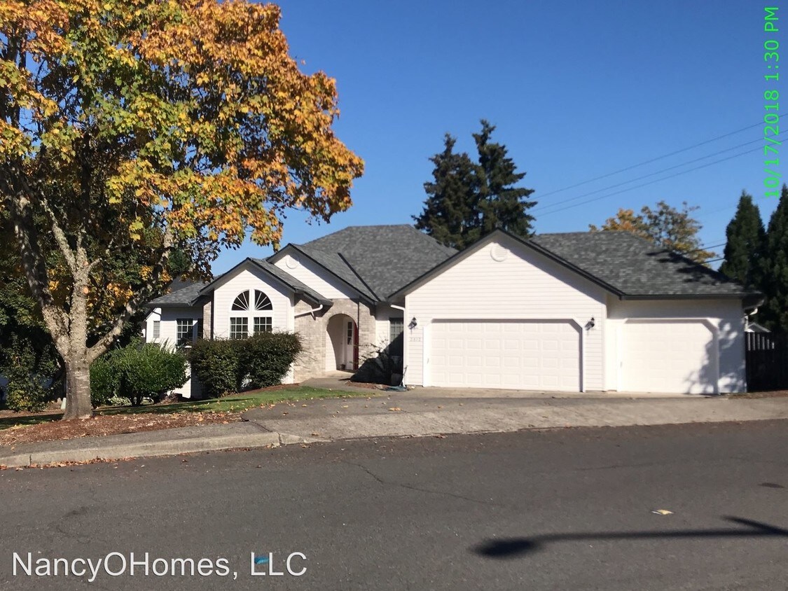 Foto principal - 3 br, 2 bath House - 2812 NE 163rd St