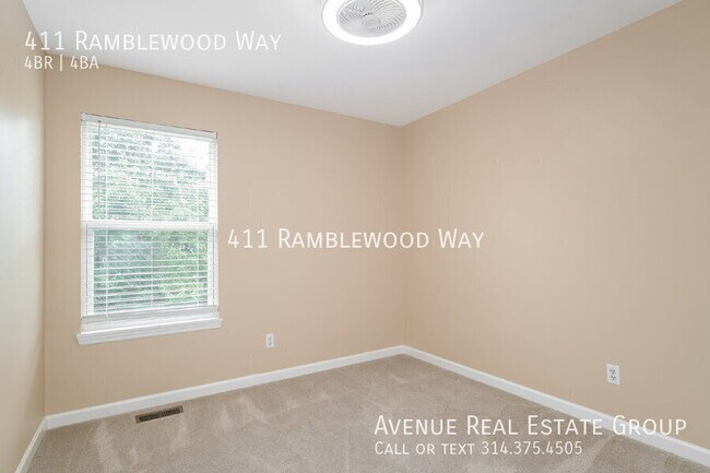 Foto del edificio - 411 Ramblewood Way